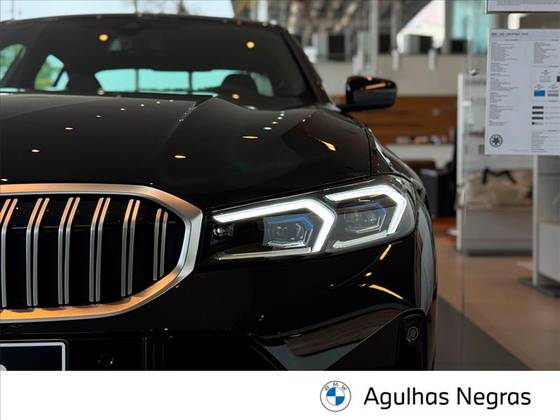 BMW 320i 2.0 16V TURBO FLEX M SPORT AUTOMÁTICO BMW 320i 2.0 16V TURBO FLEX M SPORT AUTOMÁTICO